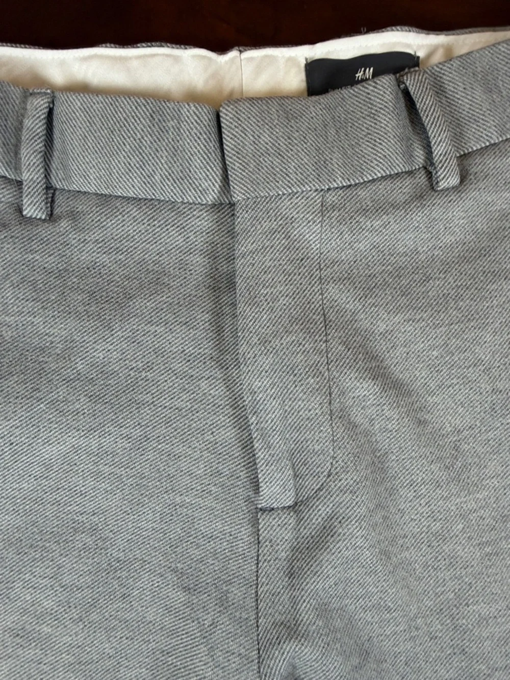 H&M Light‎ Gray Flat-Front Men’s Shorts
